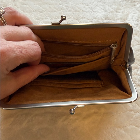 Patricia Nash Kisslock Wristlet, NWOT, Turquoise and Brown Embossed - Picture 14 of 14